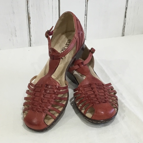 Eurosoft Leather Salmon Pink Sandals with Buckle Closure, Size 6 - Picture 3 of 8
